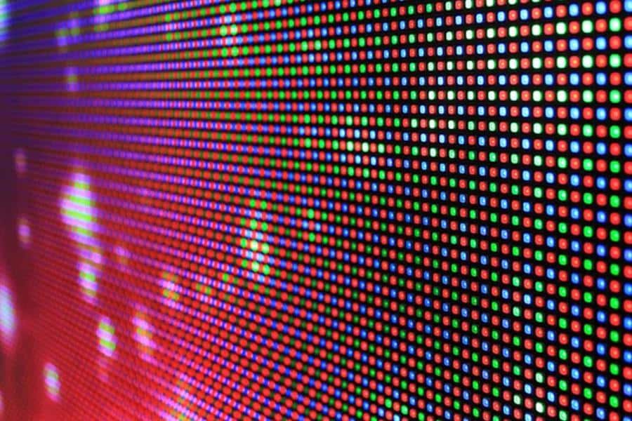 Small pitch LED display with excellent color performance